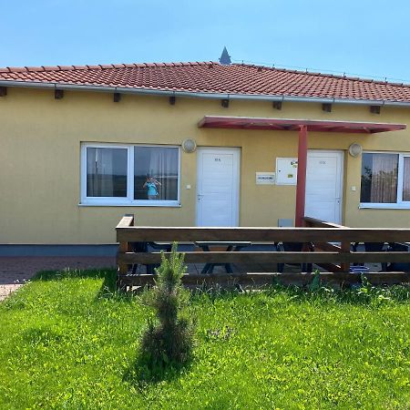 Apartman Delfin Senec Exteriér fotografie