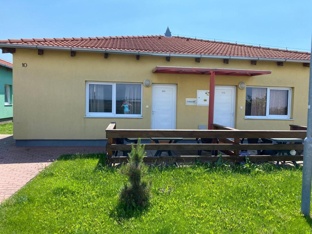Apartman Delfin Senec Exteriér fotografie