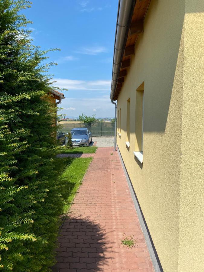 Apartman Delfin Senec Exteriér fotografie
